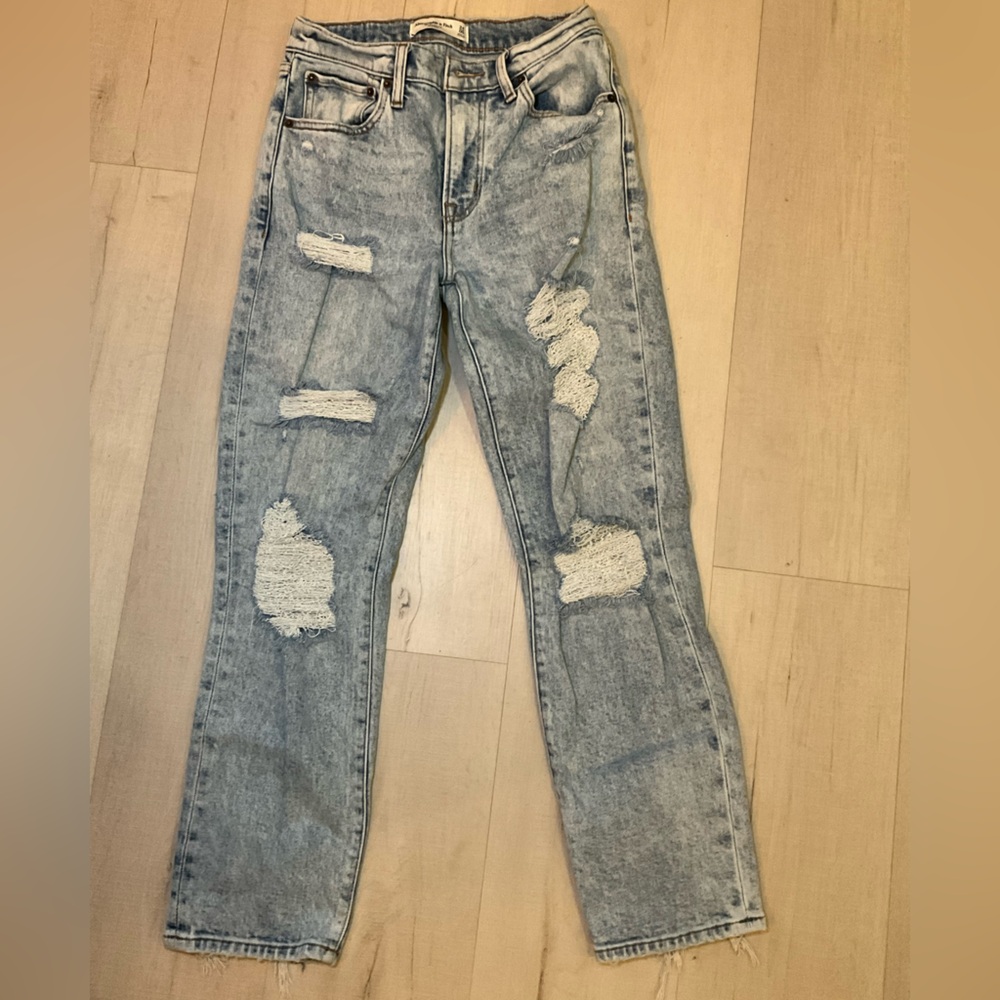Abercrombie & Fitch‎ The Boyfriend Mid Rise Distressed Jeans
